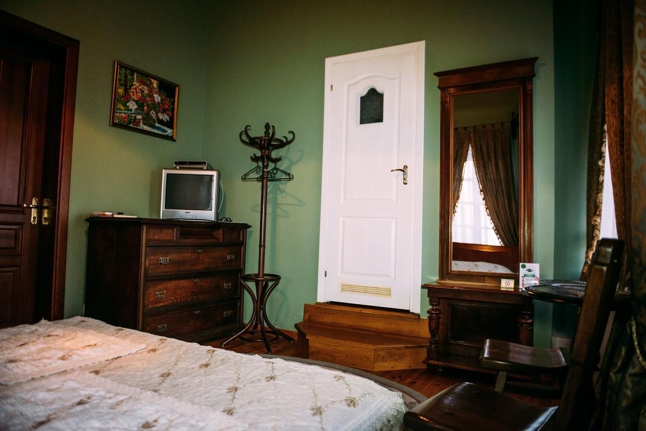 דובנו Antique House Hotel מראה חיצוני תמונה